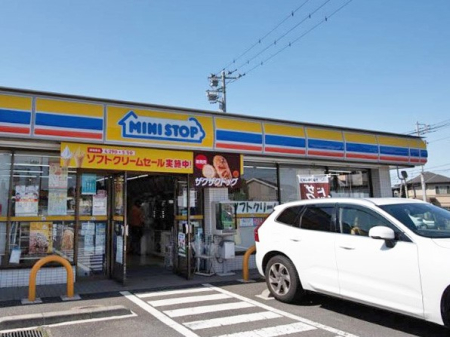 ���ӊ� �R���r�j 400m �~�j�X�g�b�v �쉖���X