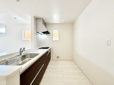 Lb` u₩ȕʂ蔲Lb`B̂Ŗ邭Cɂ𗧂܂B  