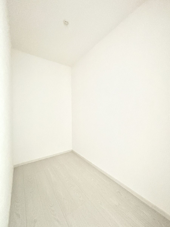 ̑ EH[NCN[[bgtŐԂLpł܂B