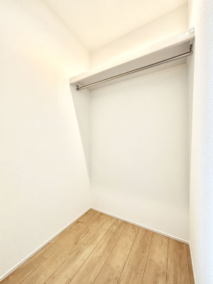 ̑ EH[NCN[[bgtŐԂLpł܂B