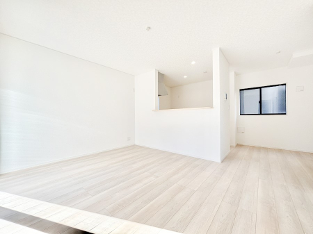 rO Ƒ̓₩Șbŕ܂閾邢rO