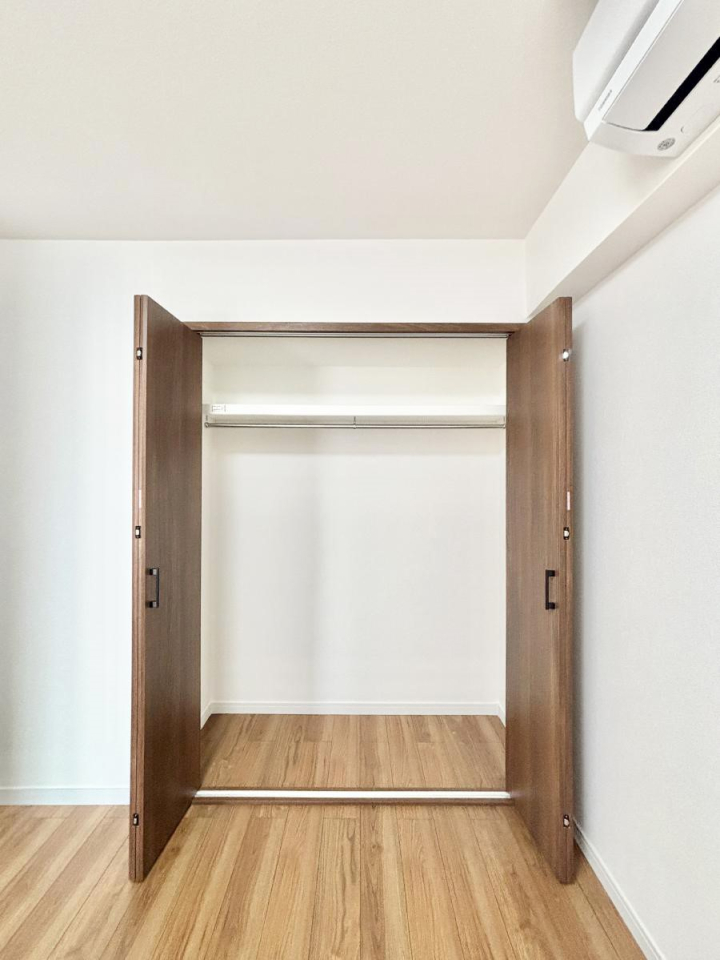 ���[ �m���N���[�[�b�g�B���s��������̂Ō���̈ߗނ�����������[�ł��܂��B�@