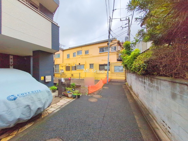 nynʐ^ -