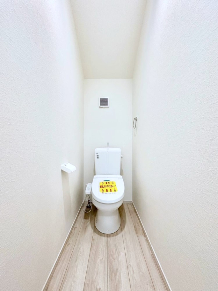 gC gC1K2KꂼɔzuĂĂƂĂ֗łB 