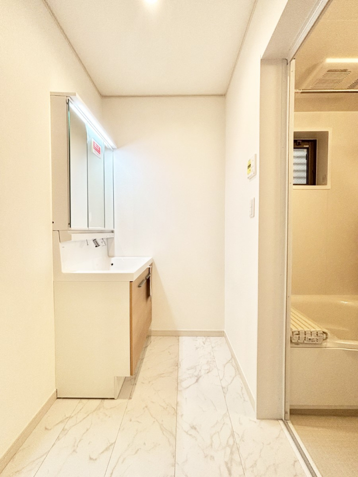 ���̑� �L�X�Ƃ�Ƃ�̂��郉���h���[�X�y�[�X