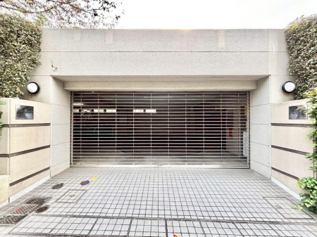 �G���g�����X �󂫏󋵂͓s�x���m�F��������