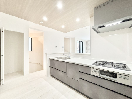 �L�b�`�� �����g���L�b�`��������A�g���₷�����������̂��₷���ɂ������܂����B 