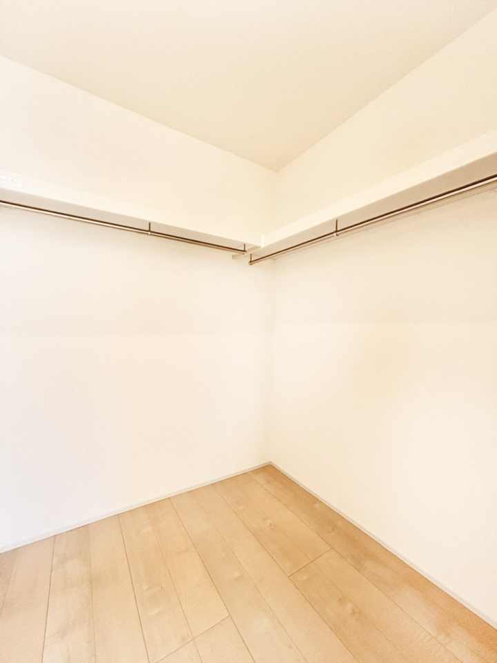 ̑ EH[NCN[[bgtŐԂLpł܂B