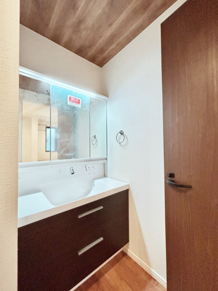 ���ʑ�E���ʏ� �O�ʋ��L���r�l�b�g�E�V�����[�t�����ʉ��ϑ�ŖZ�������̐g�x�x���X���[�Y�ɁI