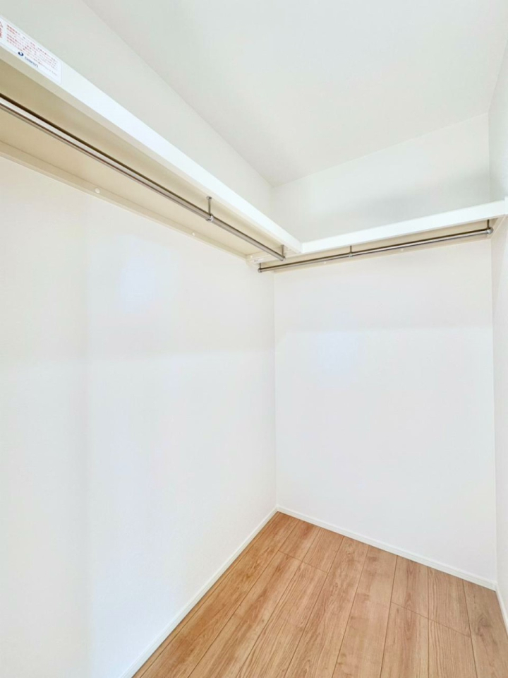 ̑ EH[NCN[[bgtŐԂLpł܂B