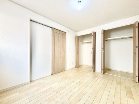 �q������ �q�������ɂ��������߂Ȏ��[�X�y�[�X�����Ղ�̋���