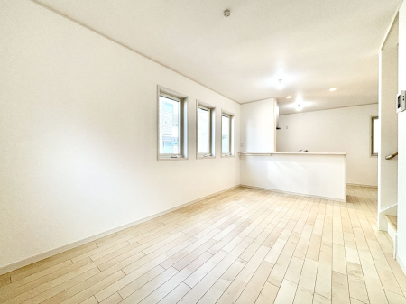 ���r���O �Z�ޕ��̌��������o�����A�C���e���A���l����̂��y���݂ȃ��r���O�ł��I 