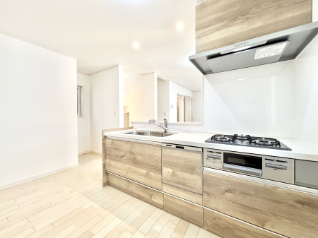 �L�b�`�� �������������I�ɁA�y�����I�V�X�e���L�b�`��  