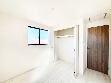 ���̑� 1�K�̔[�˂͎��[�͂������A�����Ƃ��Ă����p�ł��܂��B