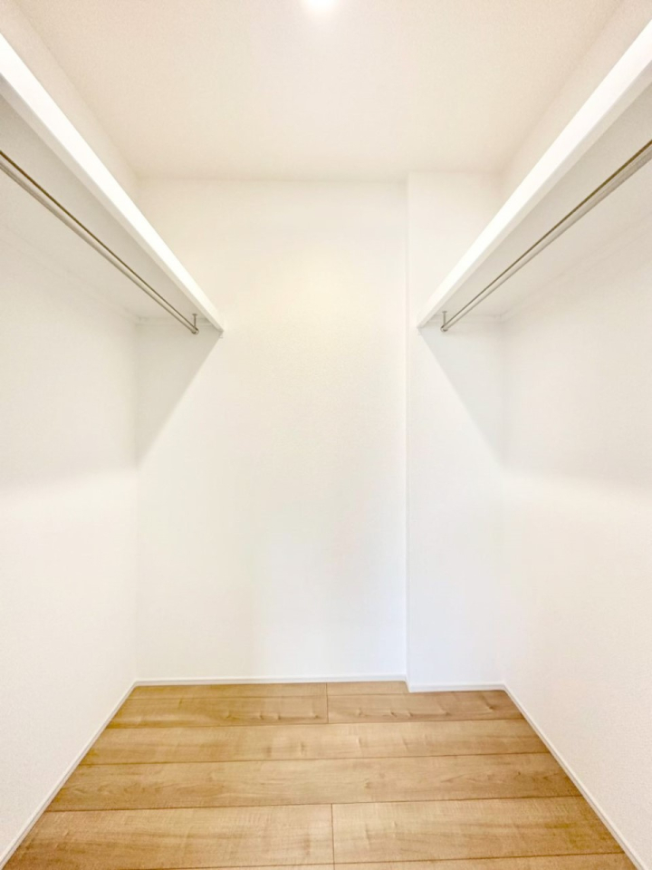 ̑ EH[NCN[[bgtŐԂLpł܂B