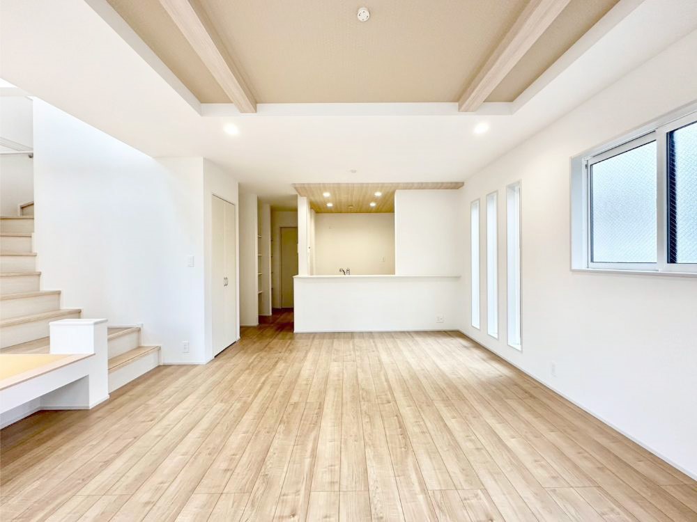 rO Ƒ̓₩Șbŕ܂閾邢rO