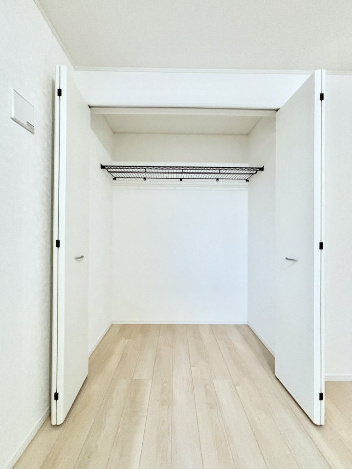 ���[ �����Ղ�̎��[�X�y�[�X�ŉ��K�ɕ�点���� 