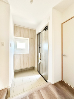 ���� ���ʔ��͂��Ƒ��̎ʐ^��G�߂̃C���e���A�ŏ���I�Ƃ��ĉ��o�ł��܂�