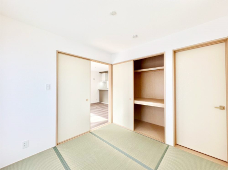 ���̑����� ���r���O�אڂ̘a���͖����̕�炵�ɖ����ƈ��炬�������炵�Ă���܂�