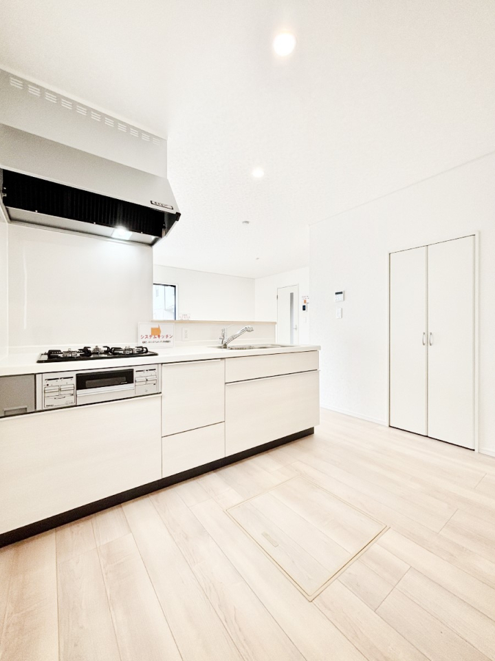 �L�b�`�� �L�X�Ƃ����g������̗ǂ��L�b�`���œ��X�̂��������y�����Ȃ肻��