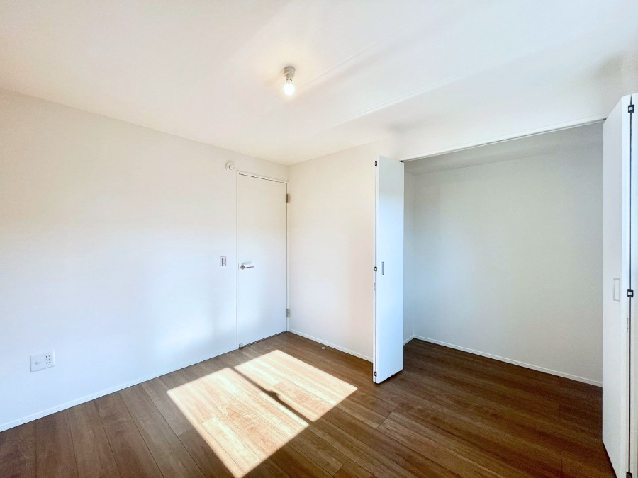 ���̑����� ���[���[�����Ă���̂ŁA���Z�X�y�[�X���L���g���܂��B 