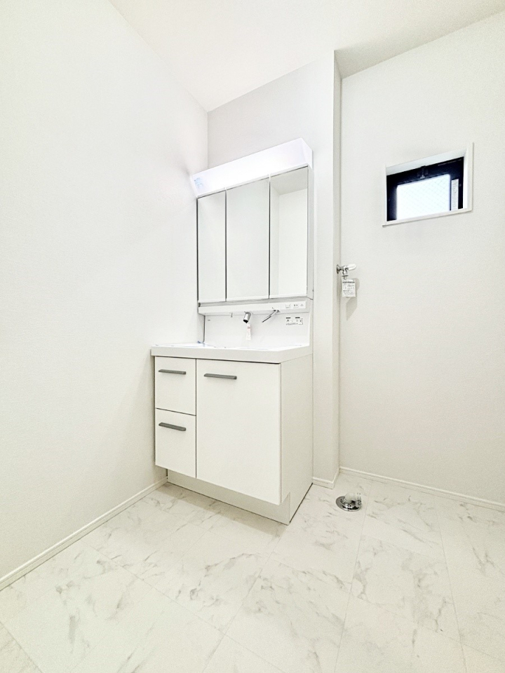 ���ʑ�E���ʏ� ���q���񂪂������A��􂢂����ł��Ă��ꂻ���Ȑ��ʏ��I