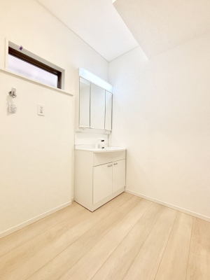 ̑ ̂KԂłB̐gxxCǂg܂B 