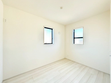 ���̑����� 2�ʍ̌����m�ۂ������邢��ԁB�Ƒ��݂�Ȃ����K�ȕ�炵����������݌v�ł��B