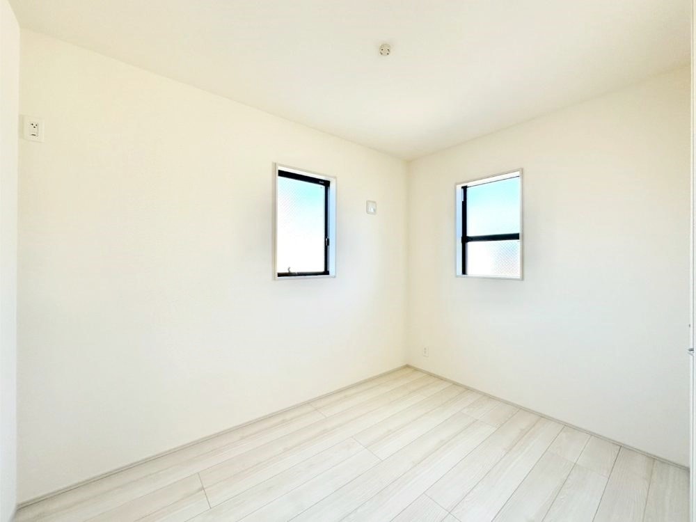 ���̑����� 2�ʍ̌����m�ۂ������邢��ԁB�Ƒ��݂�Ȃ����K�ȕ�炵����������݌v�ł��B