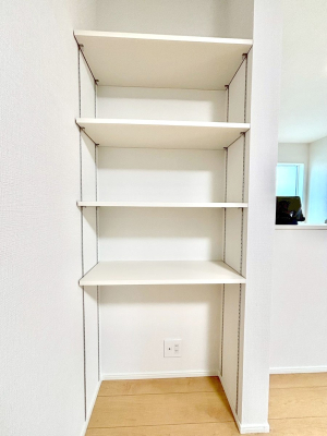 ���̑����� ���r���O���[�B�����Ɏ��[������ƕ����W�܂�LDK���X�b�L���Еt�������ł��ˁB  