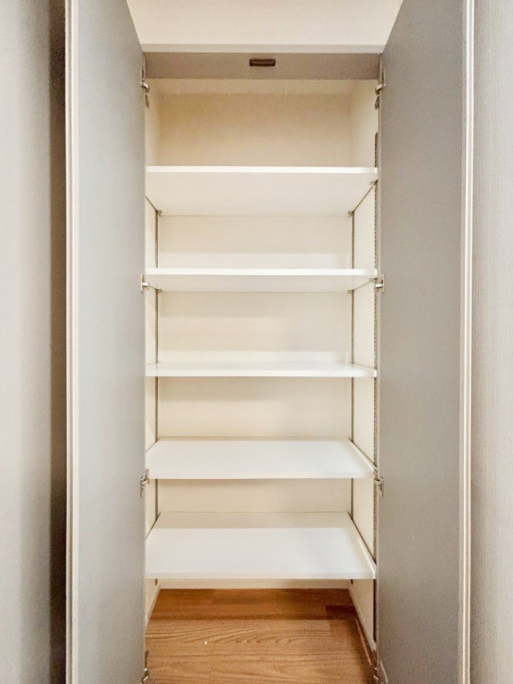 [ rO[BɎ[ƕW܂LDKXbLЕtłˁB@      