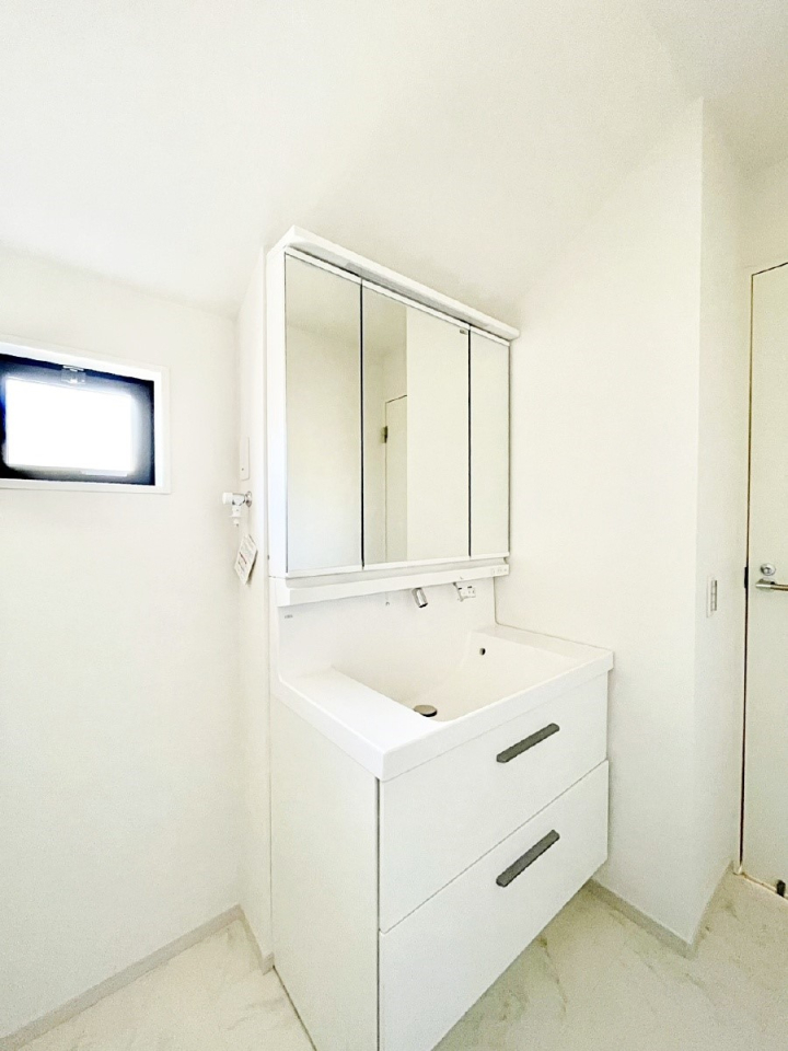 ���ʑ�E���ʏ� ���q���񂪂������A��􂢂����ł��Ă��ꂻ���Ȑ��ʏ��I