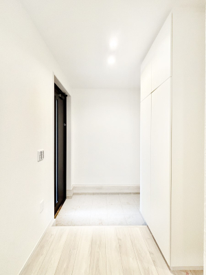  U炩肪ȌւXbĽ֎[t