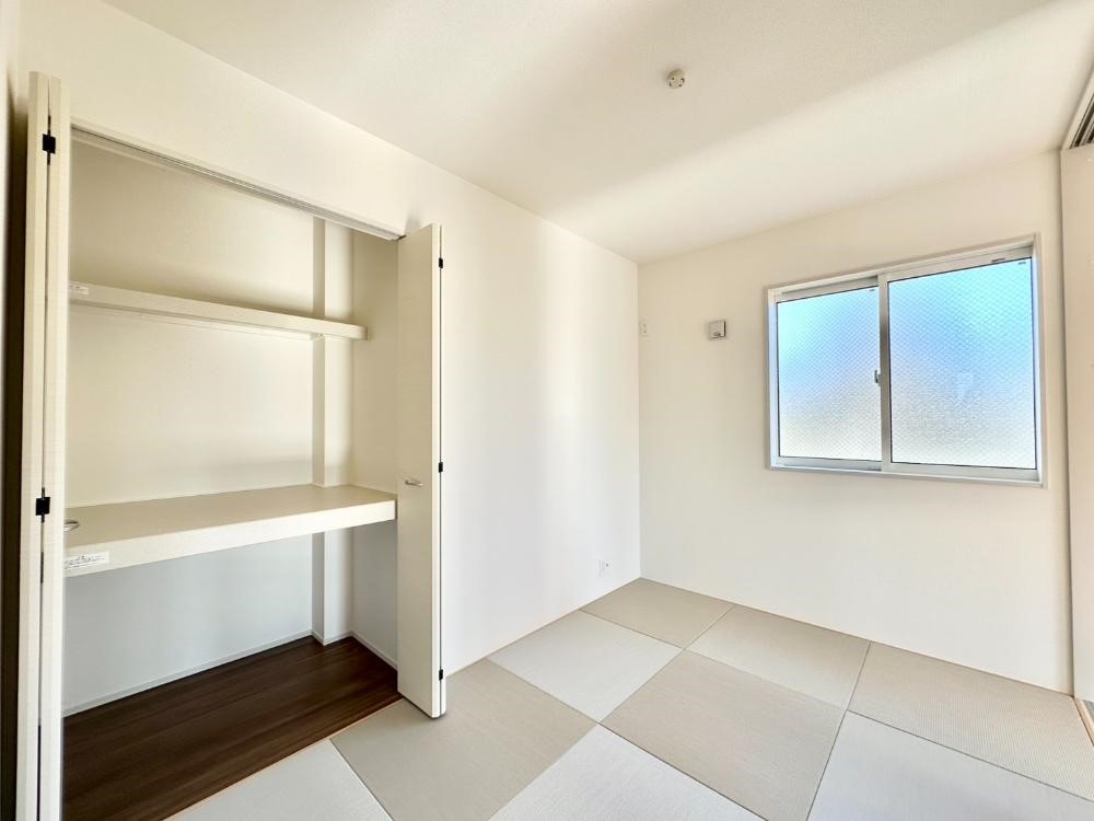 ���̑����� ���r���O�אڂ̘a���͖����̕�炵�ɖ����ƈ��炬�������炵�Ă���܂�