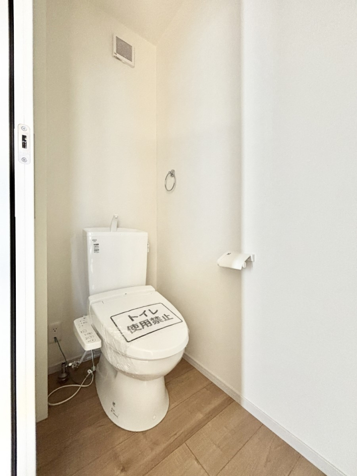 gC gC1K2KꂼɔzuĂĂƂĂ֗łB 