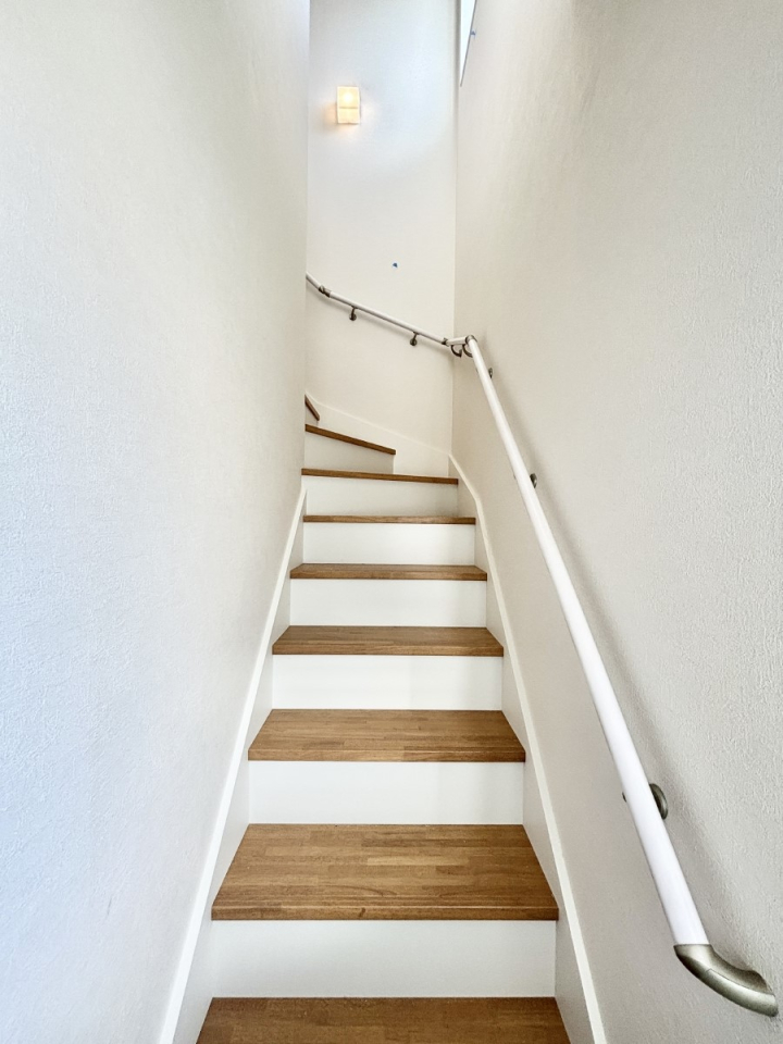 ̑ Ki͎肷tȂ̂ŏȂq܂₲̕Sł  