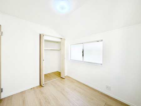 �q������ ���q���܂̂������Ƃ��Ă��I�ߗނ̐������ڂɕ֗��ȃN���[�[�b�g�t���̗m���B