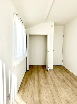 ���[ �����Ղ�̎��[�X�y�[�X�ŉ��K�ɕ�点���� 