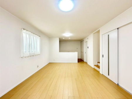 ���r���O �Z�ޕ��̌��������o�����A�C���e���A���l����̂��y���݂ȃ��r���O�ł��I �@