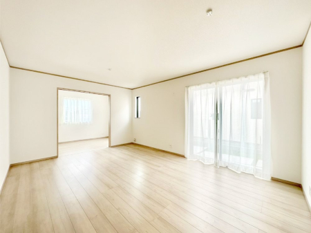 ���r���O �ǂ��ɂ��Ă��Ƒ��̂Ȃ������������R�~���j�P�[�V�������r���O�B 