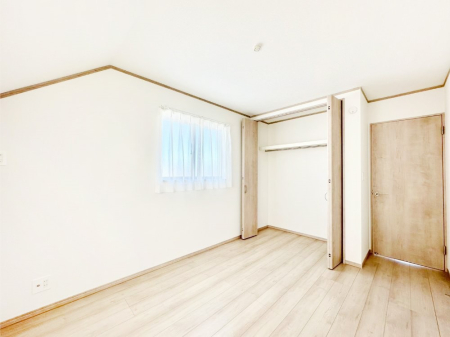 �q������ ���q���܂̂������Ƃ��Ă��I�ߗނ̐������ڂɕ֗��ȃN���[�[�b�g�t���̗m���B