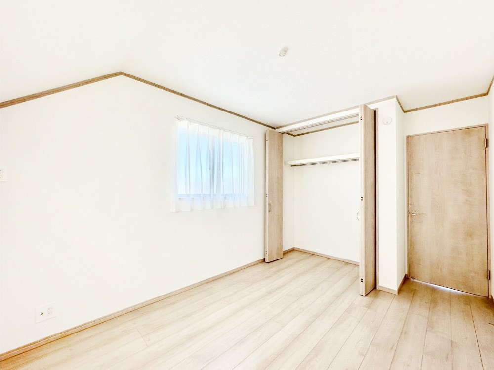 �q������ ���q���܂̂������Ƃ��Ă��I�ߗނ̐������ڂɕ֗��ȃN���[�[�b�g�t���̗m���B