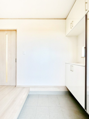 ���� ���Ƒ��₨�q�l���C�����悭���o�}���ł��鉸�₩�ȕ��͋C�̌��ւł��B