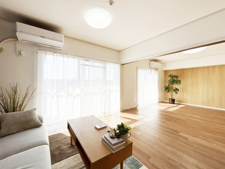 rO Ƒ̓₩Șbŕ܂閾邢rO