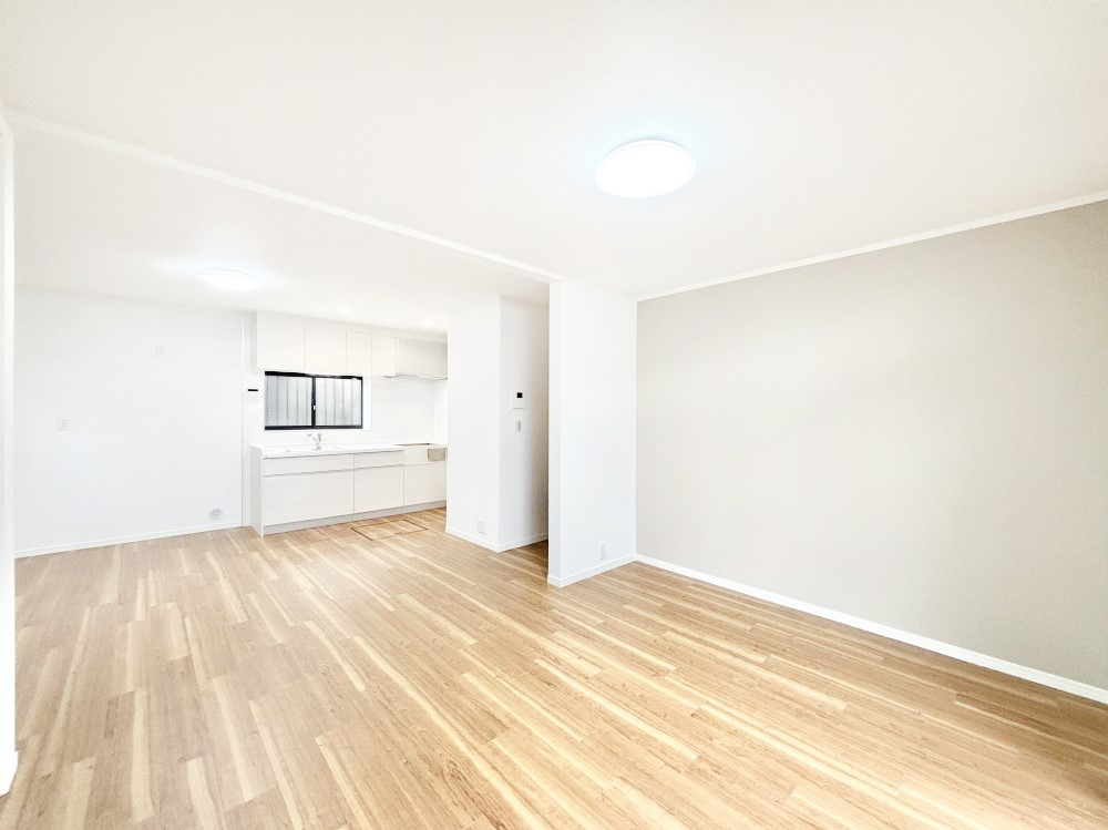 rO Ƒ̓₩Șbŕ܂閾邢rO