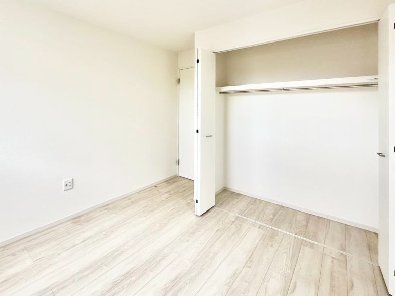 ���[ �����Ղ�̎��[�X�y�[�X�ŉ��K�ɕ�点���� 