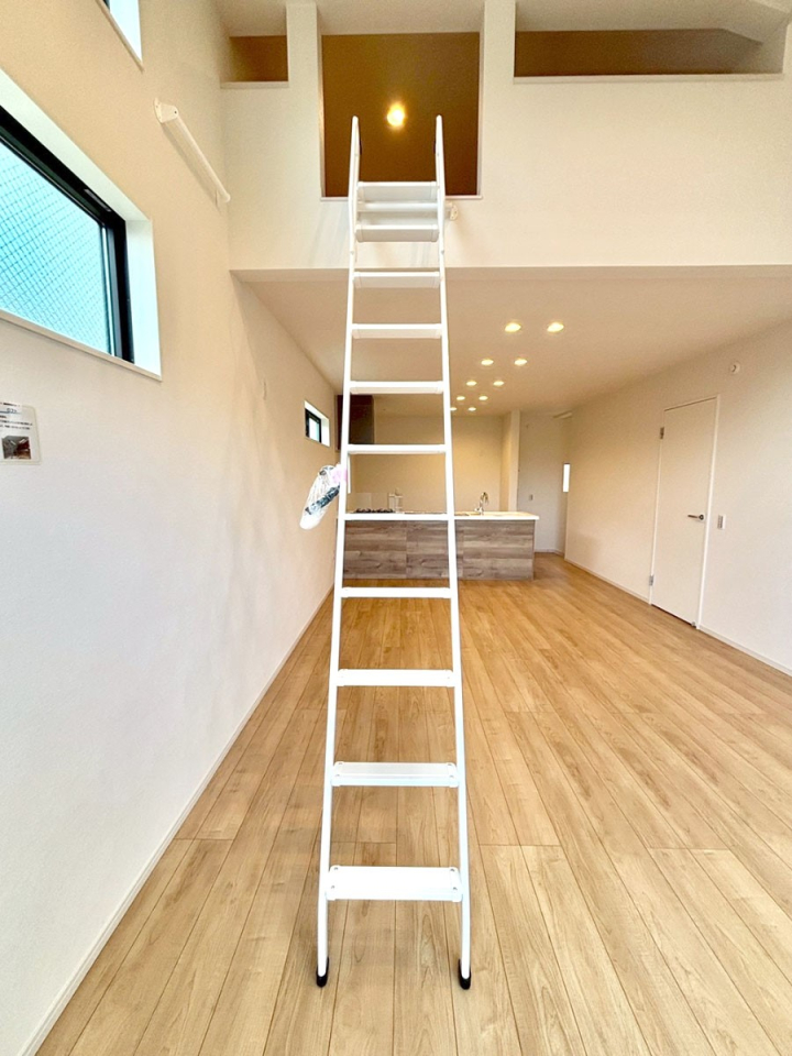 ���̑����� ���[�ق��ɂ��A�C�f�A����ŉ��K��Ԃɑ�ϐg�I  