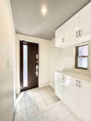 ���� ����I�𗘗p���āA���z�������������q�l�������ĂȂ��ł��܂��B