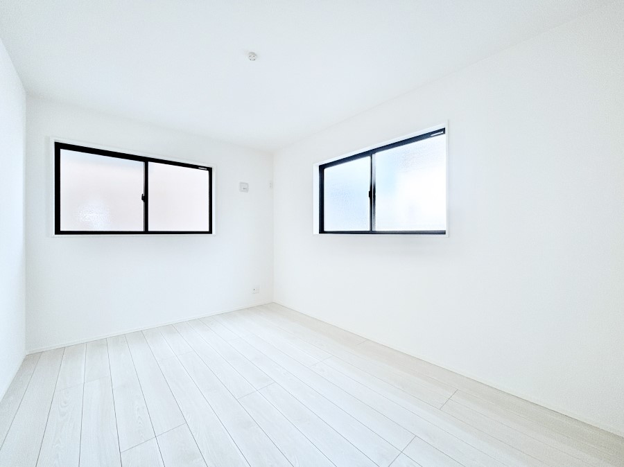 q Qʍ̌ŋC悭R̂łql̂ɂsb^