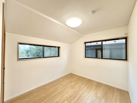 �q������ �Q�ʍ̌��Ŗ��邳�����ʂ��ǍD�I